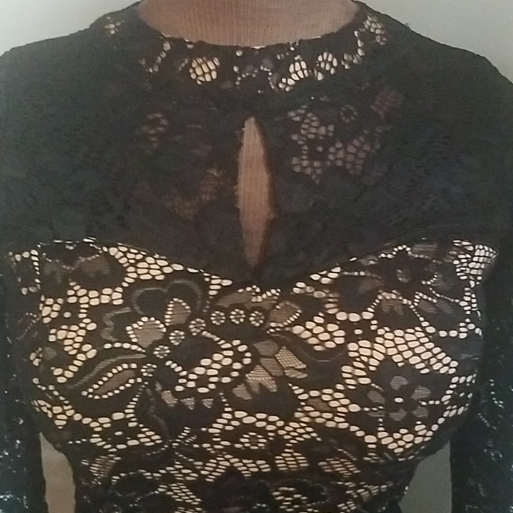 Dress - Picture 3 of 8